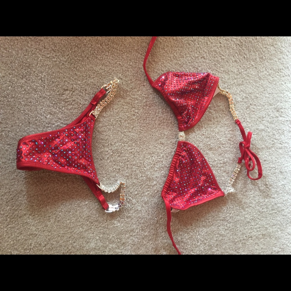 Toxic Angelz new comp bikini. Red Toxic Pro II.